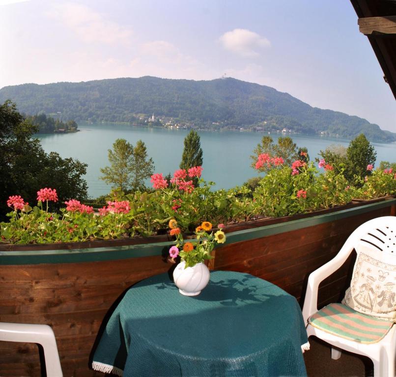 Ferienwohnungen Salmen Pörtschach am Wörthersee Стая снимка